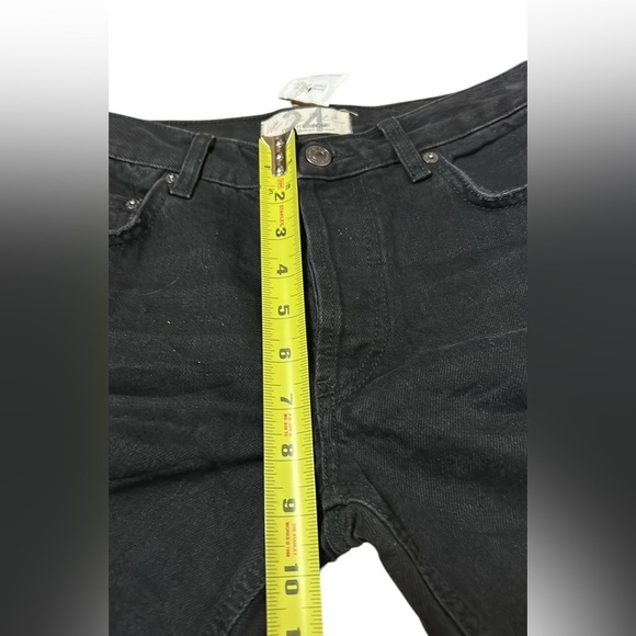 We The Free cropped,distressed light black jeans,frayed,grunge,punk, cosplay - Picture 10 of 13